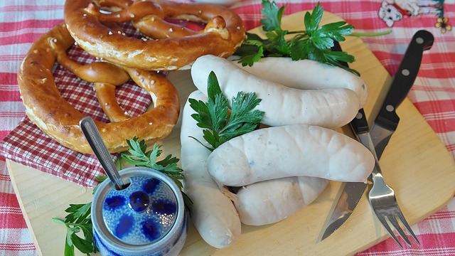 1540586296289.weisswurst-2577747_640.jpg